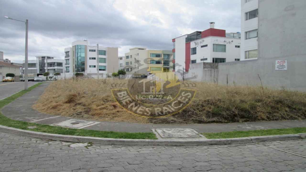 Terreno o sitio de Venta en Quito sector Quito Norte/ Amagasi del Inca