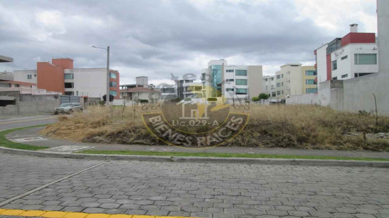 Terreno o sitio de Venta en Quito sector Quito Norte/ Amagasi del Inca