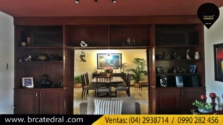 Villa Casa de Venta en Guayaquil Ecuador sector Vía a la Costa - Puerto Azul 