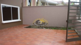 Villa Casa de Venta en Cuenca Ecuador sector Av. Los Cerezos