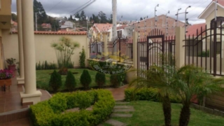 Villa Casa de Venta en Cuenca Ecuador sector Av. Roma