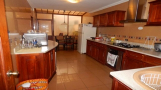 Villa Casa de Venta en Cuenca Ecuador sector Av. 27 de Febrero