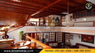Villa Casa de Venta en Cuenca Ecuador sector Puertas del Sol