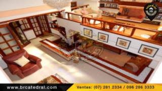 Villa Casa de Venta en Cuenca Ecuador sector Puertas del Sol