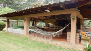 Villa Casa de Venta en Cuenca Ecuador sector Jardines Del Río 