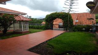 Villa Casa de Venta en Cuenca Ecuador sector Challuabamba- Apangoras