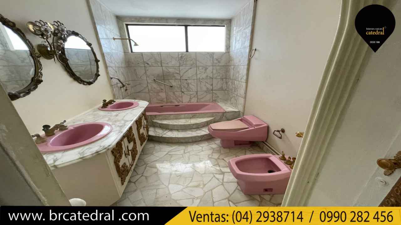 Villa Casa de Venta en Guayaquil Ecuador sector Urdesa - Cerca Policentro