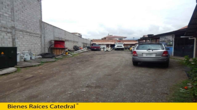 Sitio Solar Terreno de Venta en Cuenca Ecuador sector Av. Loja