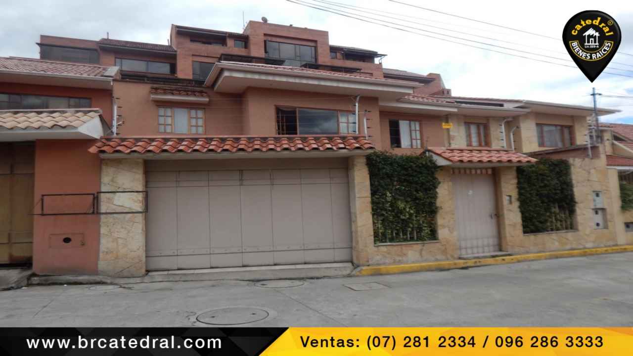 Villa/Casa/Edificio de Venta en Cuenca Ecuador sector Cazhapata - Puertas del sol