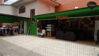 Villa Casa de Venta en Cuenca Ecuador sector Cazhapata - Puertas del sol