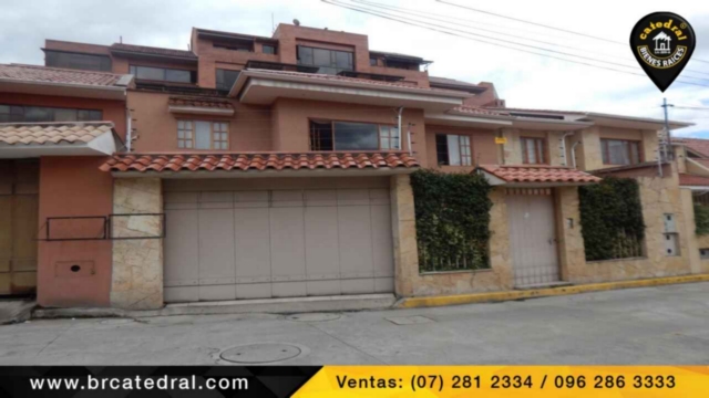 Villa Casa de Venta en Cuenca Ecuador sector Cazhapata - Puertas del sol