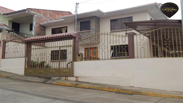 Villa Casa de Venta en Cuenca Ecuador sector Cdla.El Rosal 