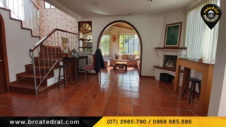 Villa Casa de Venta en Cuenca Ecuador sector Pumayunga - Cebollar