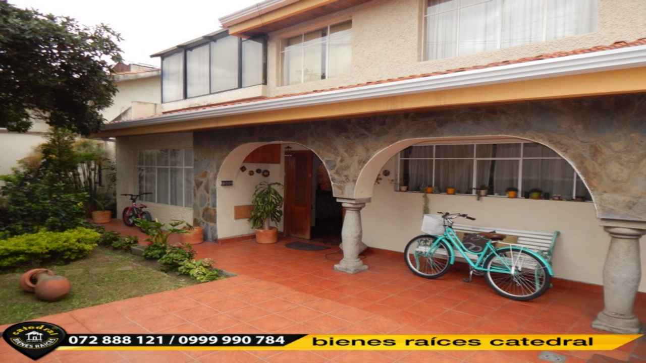 Villa/Casa/Edificio de Venta en Cuenca Ecuador sector Estadio