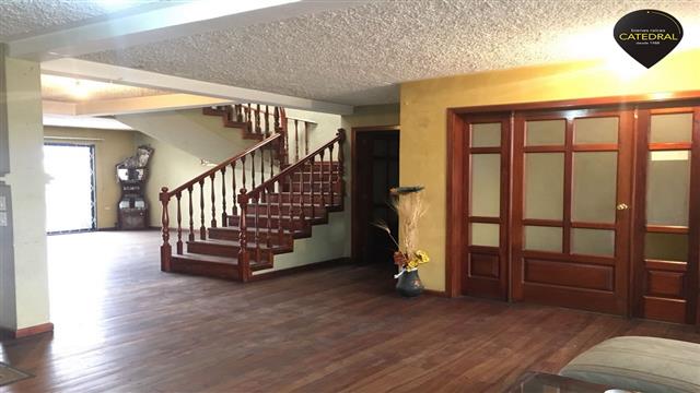 Villa Casa de Venta en Cuenca Ecuador sector Av Americas
