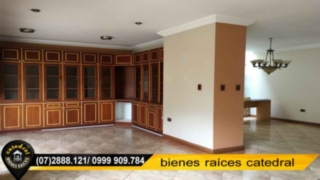 Villa Casa de Venta en Cuenca Ecuador sector Cdla. de los Ingenieros Civiles