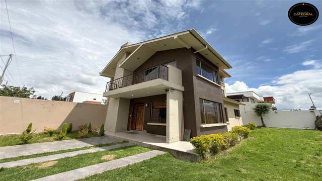 Villa Casa de Venta en Cuenca Ecuador sector Molinopamba - Capulispamba