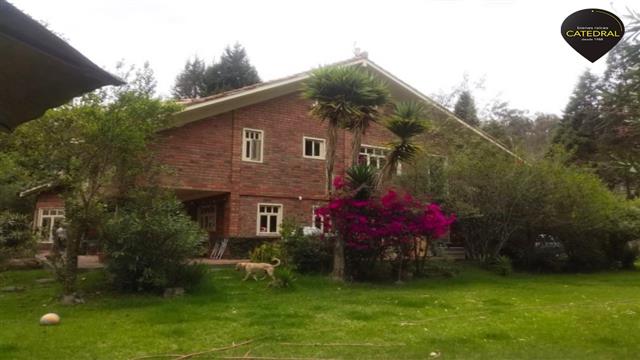 Villa Casa de Venta en Cuenca Ecuador sector Challuabamba - Pan. Norte