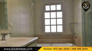 Villa Casa de Venta en Cuenca Ecuador sector Av. Primero de Mayo