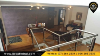 Villa Casa de Venta en Cuenca Ecuador sector Puertas del sol