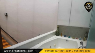Villa Casa de Venta en Cuenca Ecuador sector Av primero de mayo