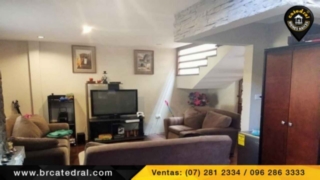 Villa Casa de Venta en Cuenca Ecuador sector Av. Roma