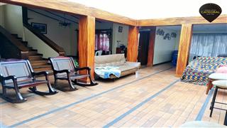 Villa Casa de Venta en Cuenca Ecuador sector Cdla Simon Bolivar Turistica