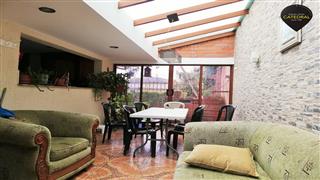 Villa Casa de Venta en Cuenca Ecuador sector Cdla Simon Bolivar Turistica