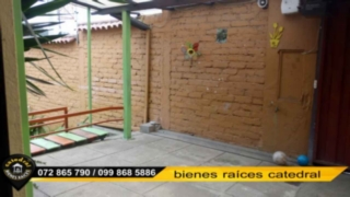 Villa Casa de Venta en Cuenca Ecuador sector Av. González Suárez ( Fybeca )