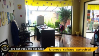 Villa Casa de Venta en Cuenca Ecuador sector Av. González Suárez ( Fybeca )