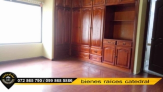 Villa Casa de Venta en Cuenca Ecuador sector Av. González Suárez ( Fybeca )