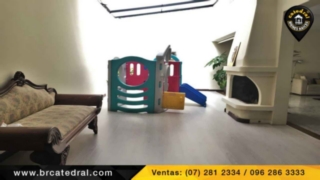 Villa Casa de Venta en Cuenca Ecuador sector Cazhapata - Puertas del Sol