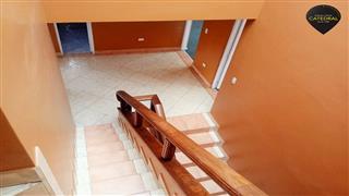 Villa Casa de Venta en Cuenca Ecuador sector El Salado, Baños, Av. Loja