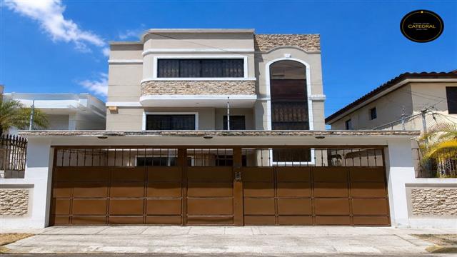 Villa/Casa/Edificio de Venta en Cuenca Ecuador sector Garzota - Etapa 1