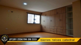 Villa Casa de Venta en Cuenca Ecuador sector Ordoñez Lasso, Cerca del Hotel Oro Verde