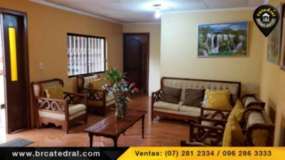 Villa Casa de Venta en Cuenca Ecuador sector Autopista Turi