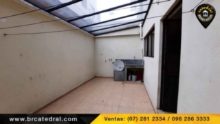 Villa Casa de Venta en Cuenca Ecuador sector Vía a baños 