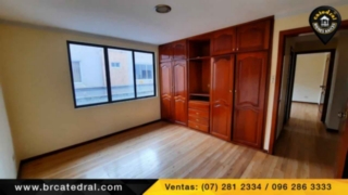 Villa Casa de Venta en Cuenca Ecuador sector Vía a baños 