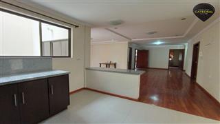 Departamento de Alquiler en Cuenca Ecuador sector Av. 12 de Octubre