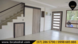 Villa Casa de Venta en Cuenca Ecuador sector Rio Amarillo - Crédito VIP
