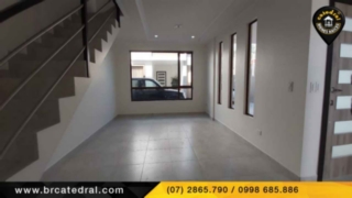 Villa Casa de Venta en Cuenca Ecuador sector Rio Amarillo Crédito VIP