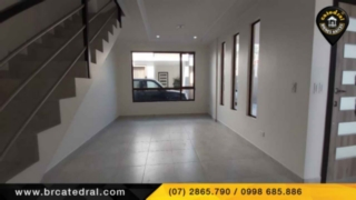 Villa Casa de Venta en Cuenca Ecuador sector Rio Amarillo - Crédito VIP