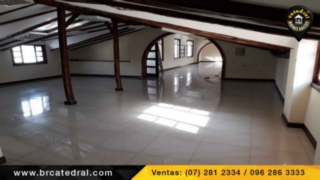 Villa Casa de Venta en Cuenca Ecuador sector Av 12 de abril 