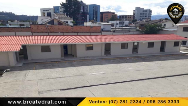 Villa Casa de Venta en Cuenca Ecuador sector Av 12 de abril