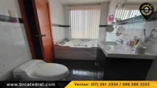 Villa Casa de Venta en Cuenca Ecuador sector Av. Ricardo Duran