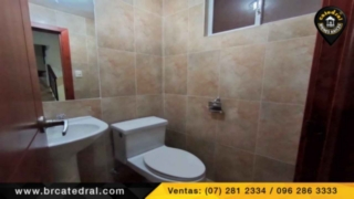 Villa Casa de Venta en Cuenca Ecuador sector Av. Pichincha - Unidad Nacional