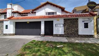 Villa Casa de Venta en Cuenca Ecuador sector Av. Primero de Mayo 