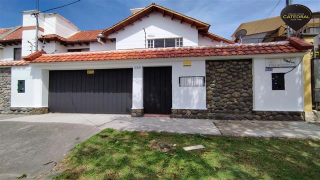 Villa Casa de Venta en Cuenca Ecuador sector Av. Primero de Mayo 