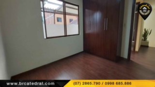 Villa Casa de Venta en Cuenca Ecuador sector Av. 12 de Octubre