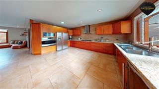 Villa Casa de Venta en Cuenca Ecuador sector Cdla. de los ingenieros